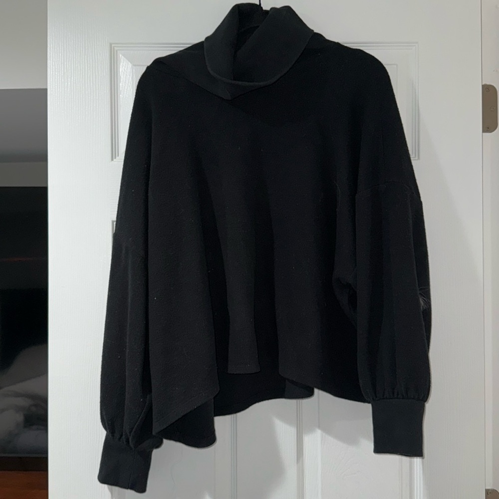 WHO WHAT WEAR CROPPED TUTLENECK